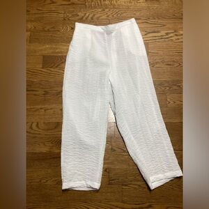 Habitat pull on Nautical white crinkle pants. Size Medium